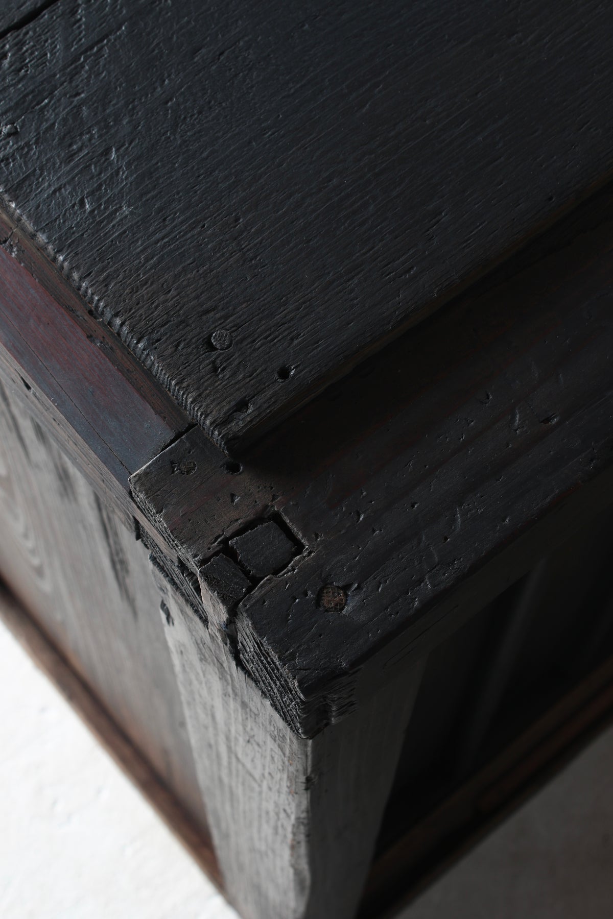 Black Tansu