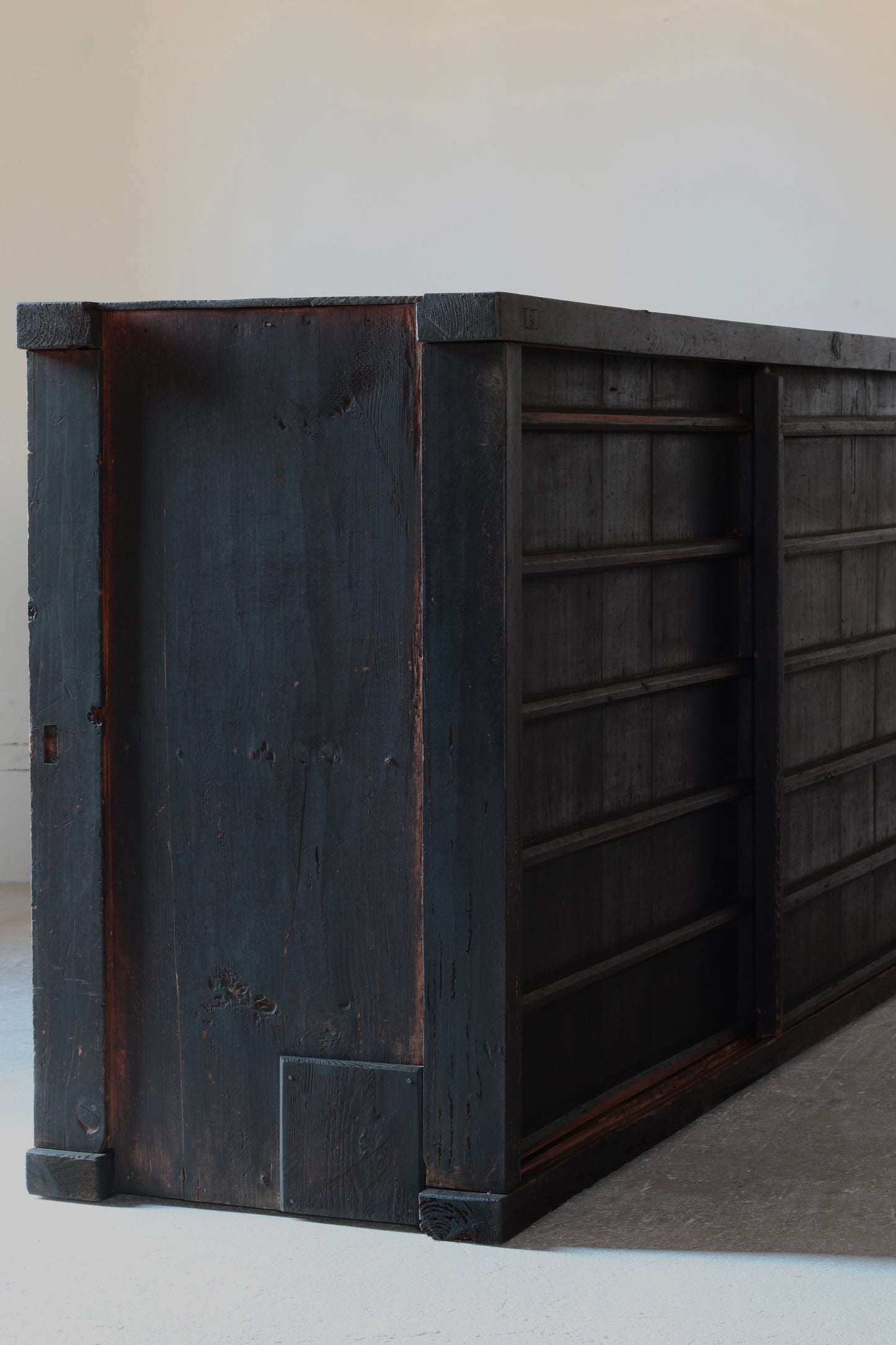 Black Tansu