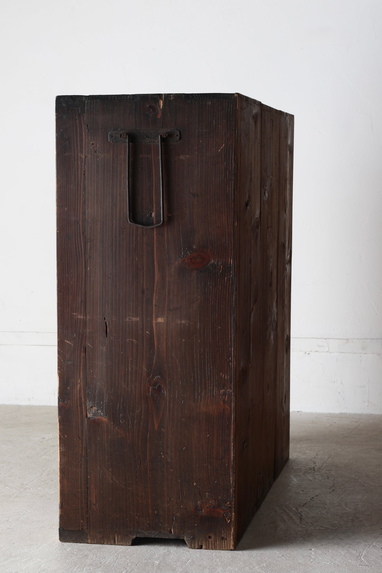 Withered Wood Grid Cabinet