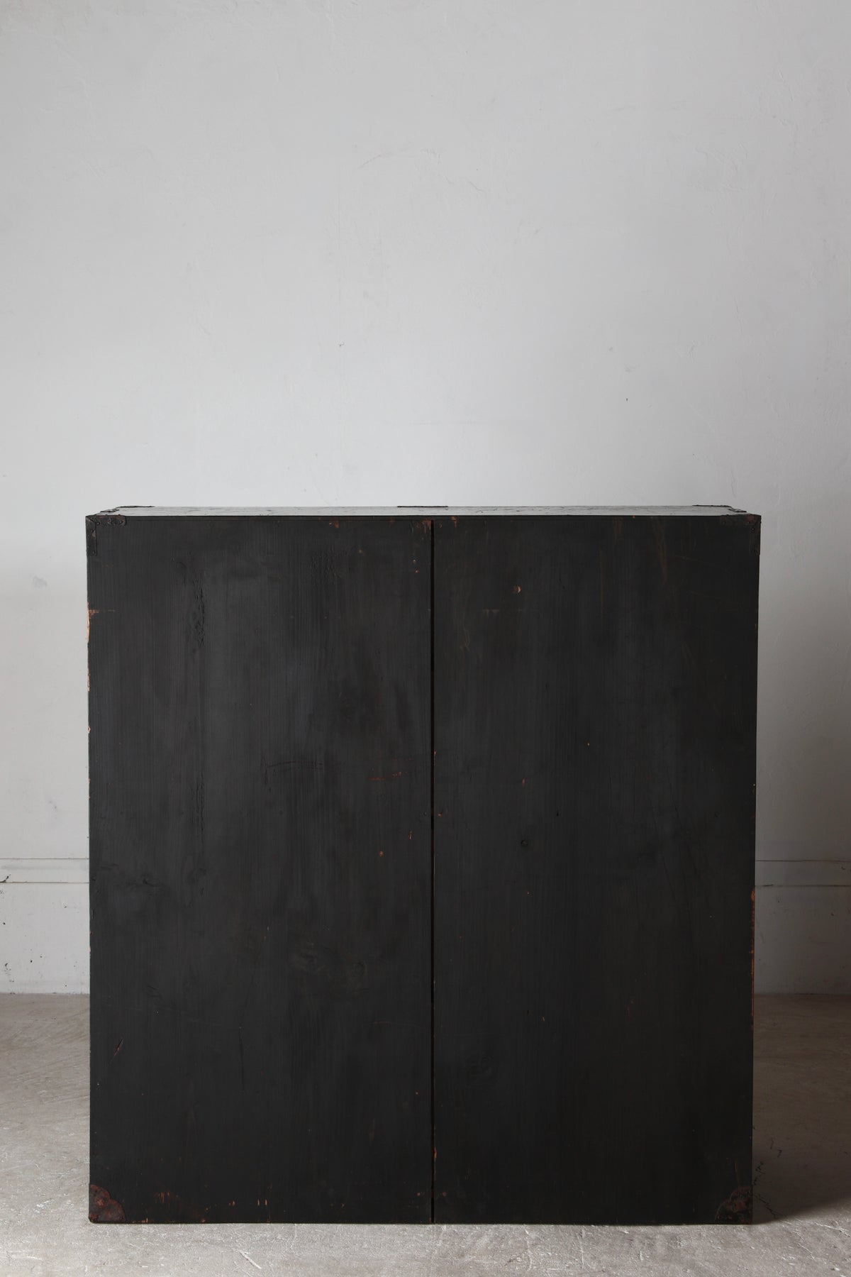 Black Tansu
