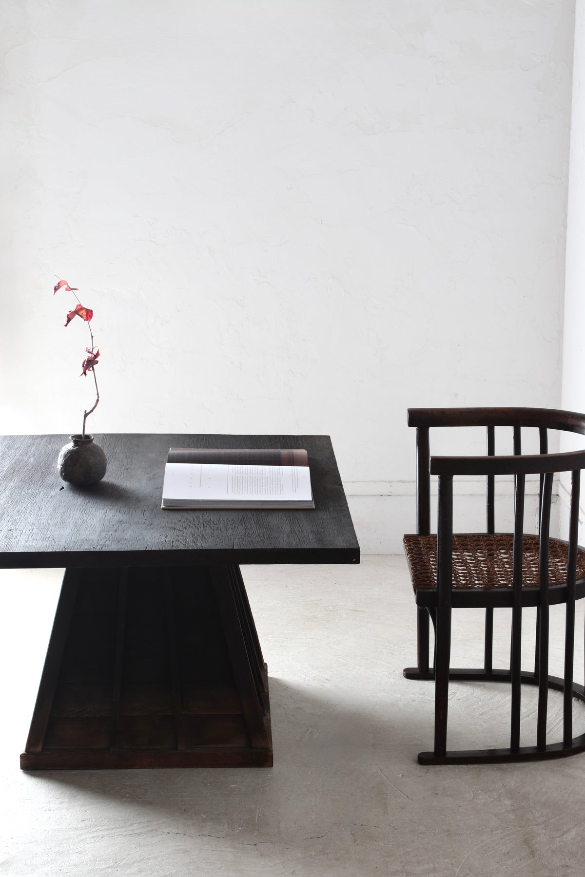 Shingle-style Table