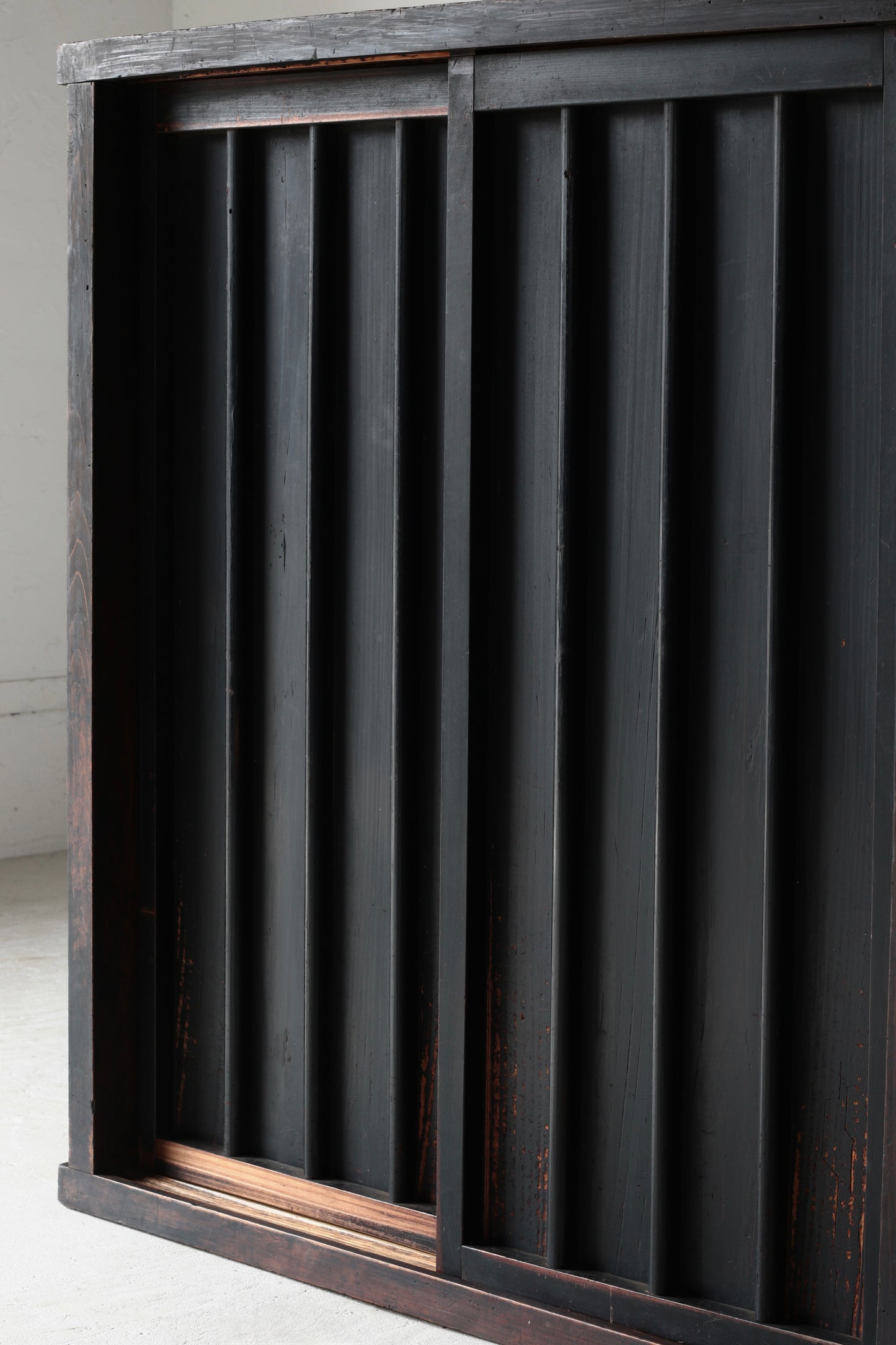 Black Tansu