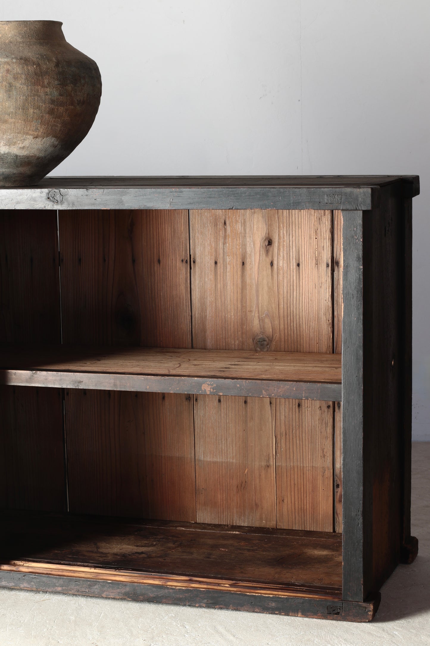 Black Tansu