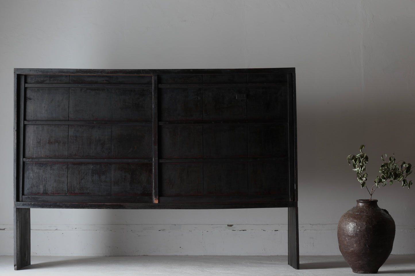 Black Tansu