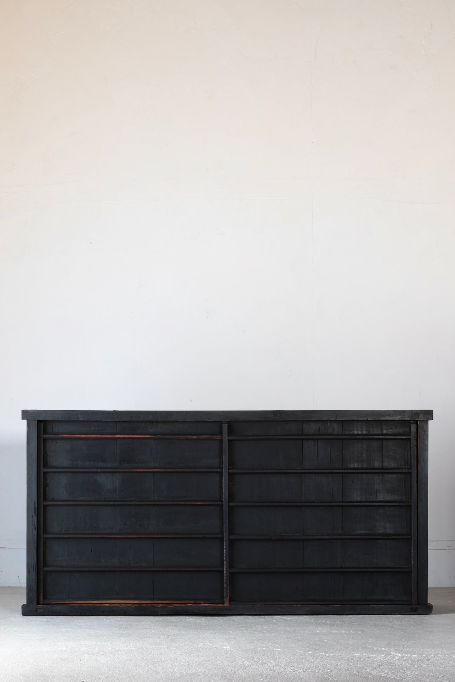 Black Tansu