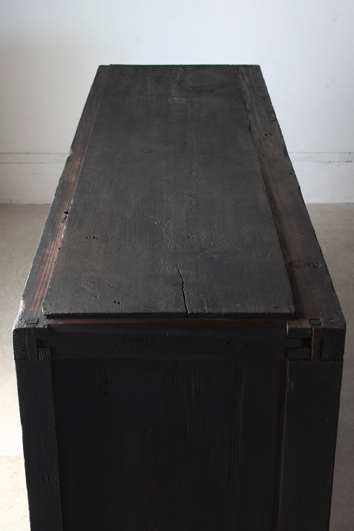 Black Tansu